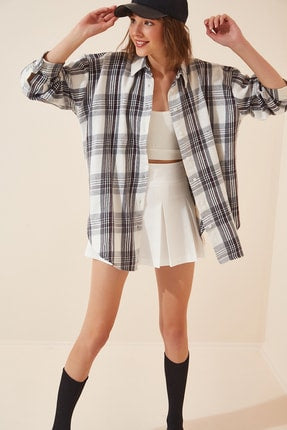 Happiness Ist. Women's Black White Plaid Oversize Stamped Shirt US00720