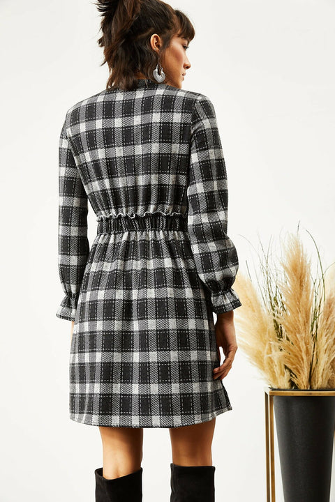 Olalook Women's Black White Waist And Cuff Detailed Cuffed Dress