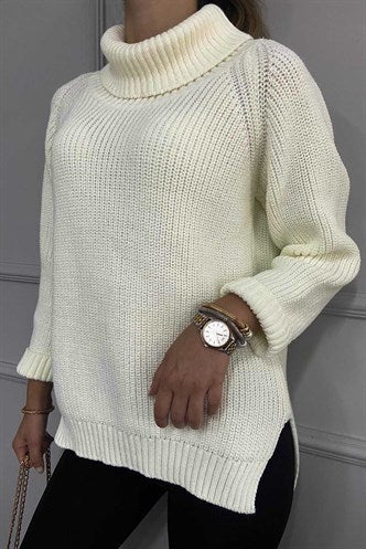 Madmext Mad Girls Ecru Oversize Slit Women's Sweater MG760